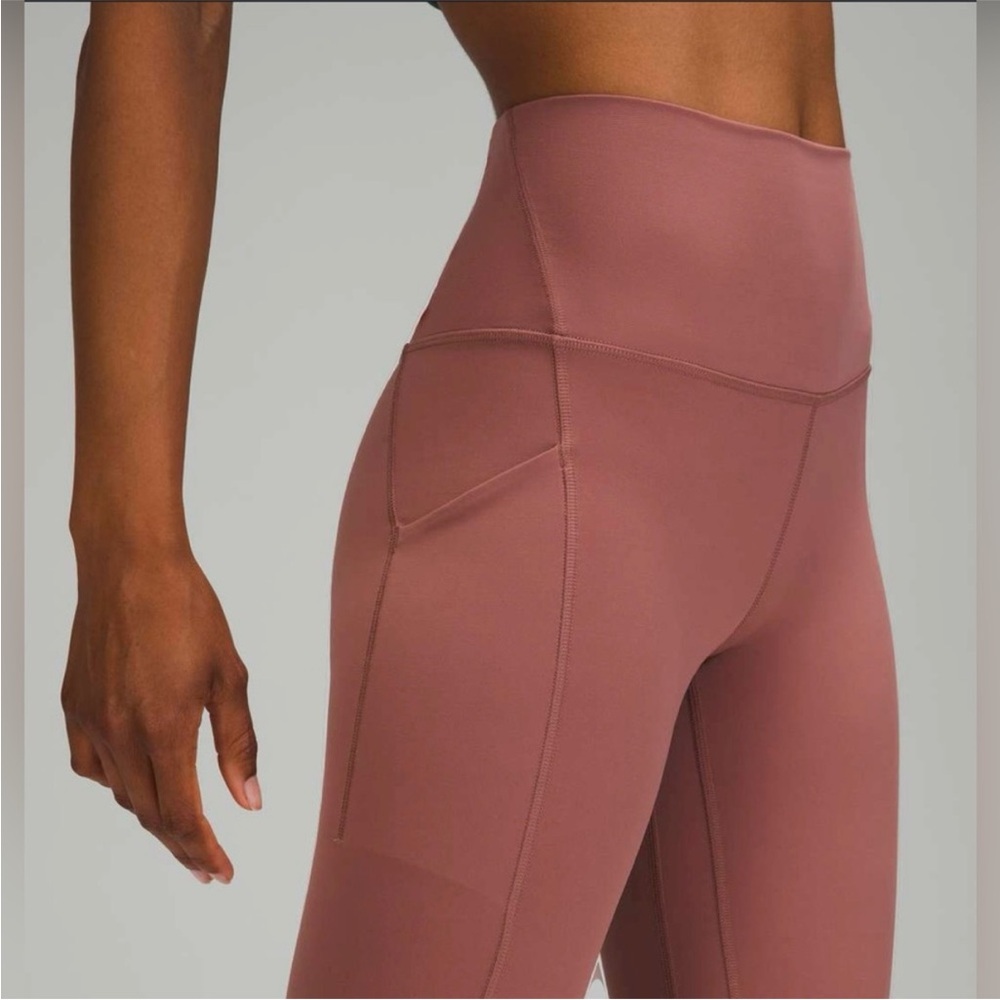 Lululemon purple/pink leggings with pockets